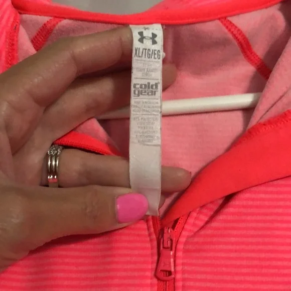 Under Armour outfit size Large/XL - Picture 9 of 9